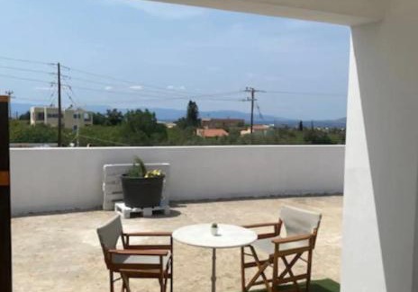 Ayioi Asomatoi House | Kipseli roof top apartment