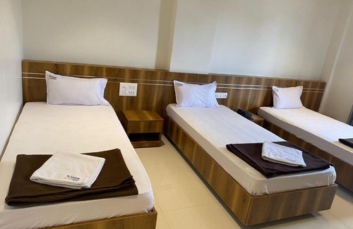 Gadag-Betageri Hotel | KIRAN COMFORTS
