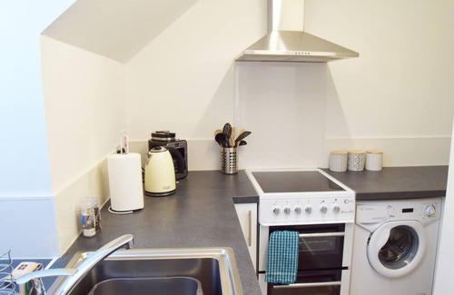 Kirriemuir Apartment | Kirriemuir 1-Bed Apartment, Sleeps 2, Pet Friendly