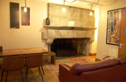 Galway City Centre Apartment | Kirwan's lane Townhouse