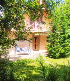 Balatonakarattya Apartment | Kis ház az erdő mellett - Little house next to the forest