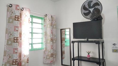Jardim Paulista Apartment | KITNET BERTIOGA - Centro - WIFI - TV - Garagem - Cozinha