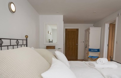 Chillington Cottage | KITTIWAKE, pet friendly, luxury holiday cottage in Hallsands