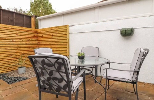 Blackpool Cottage | Kitty Cottage - Blackpool Home - Warm & Welcoming! Dogs most welcome!