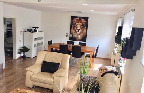 Kaiserslautern Apartment | KL30: Modern Apartment with AC near Train Station