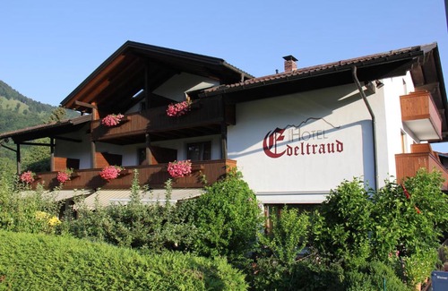 Aschau im Chiemgau Hotel | Kleines Hotel Edeltraud