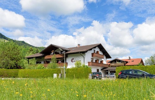 Aschau im Chiemgau Hotel | Kleines Hotel Edeltraud
