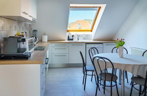 Pecs Apartment | KLEO Apartman