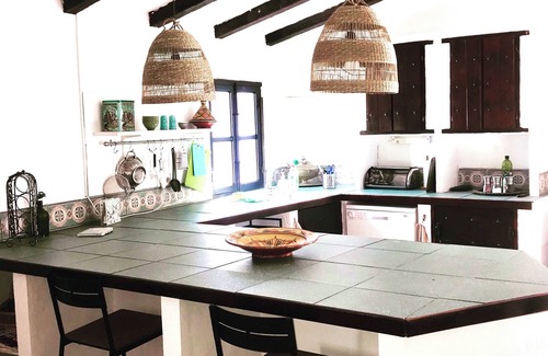 Comares Villa | Knusse Villa, Geheel Vrij Gelegen met Veel Privacy, Zwembad en Prachtig Uitzicht