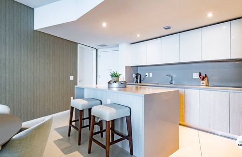 Hollywood South Central Beach Apartment | Komffy Beach Home@ Hyde Resort on 38th floor