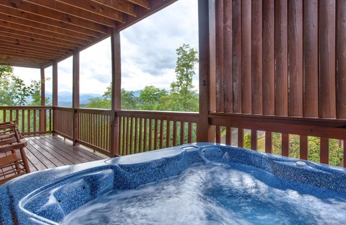 Black Bear Falls Cabin | Komfy Kozy | Game Room, Hot Tub, Pool Access
