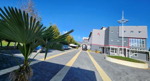 Pogradec Hotel | Kompleksi CFN ALBANIA