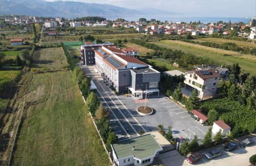 Pogradec Hotel | Kompleksi CFN ALBANIA