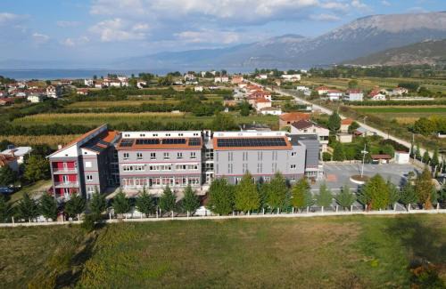 Pogradec Hotel | Kompleksi CFN ALBANIA
