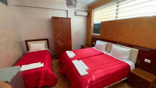 Mbrostar-Urë Hotel | Kompleksi GJONI
