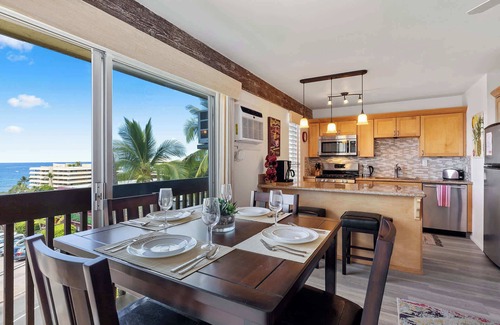 Historic Kailua Village Condo | Kona Mansions | Short stroll to Honl’s Beach