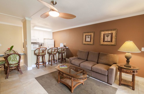 Historic Kailua Village Condo | Kona Reef, A Raintree Vacation Club Resort