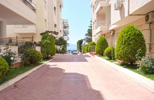 Orikum Condo | Kondo Stays - Melon Apartment 5