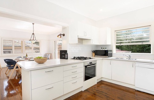 Bowral House | Kookaburra Cottage – cosy and comfortable Highlands retreat