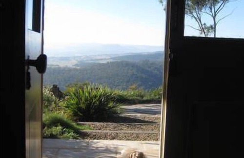 Rydal House | KOOKAWOOD - views/fire place/200 acres
