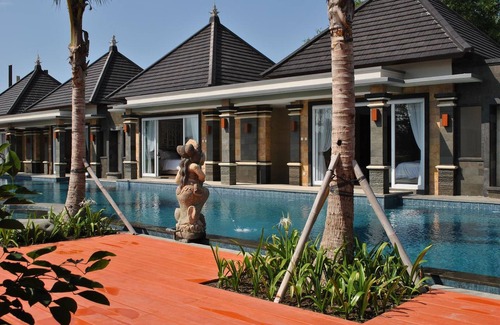 Gianyar Villa | Kori Maharani Villas - Lagoon Pool Access 5
