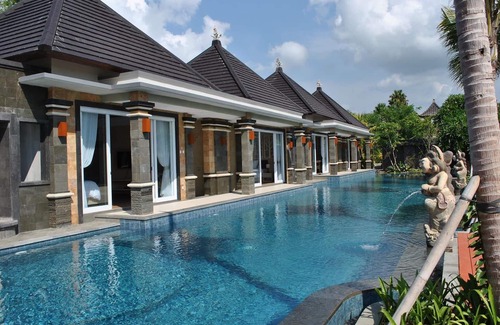 Gianyar Villa | Kori Maharani Villas - Lagoon Pool Access 5