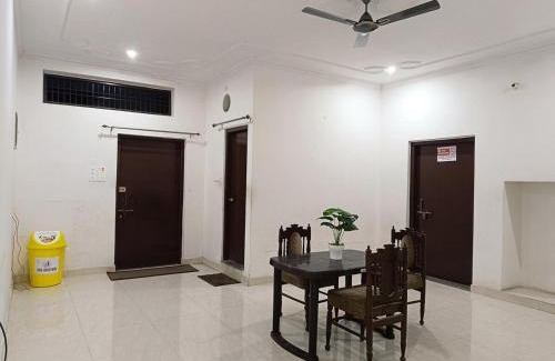 Varanasi Apartment | Krishna Villa