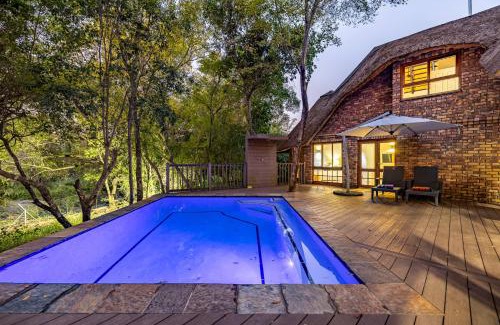 Hazyview Ski Chalet | Kruger Park Lodge - IKZ2 - 3 Bedroom Chalet