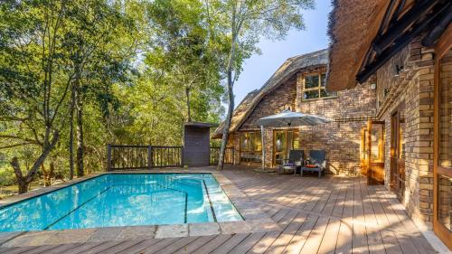 Hazyview Ski Chalet | Kruger Park Lodge - IKZ2 - 3 Bedroom Chalet