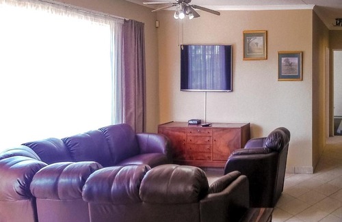 Krugersdorp Villa | Krugersdorp Self Catering 3 bedroom home