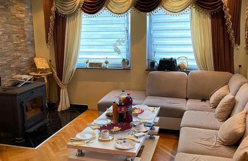 Novi Grad Sarajevo Ski Chalet | Kuća snova