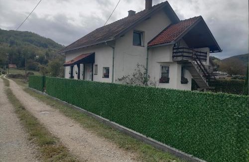 Bajina Basta House | Kuća za odmor IN Bajina Basta