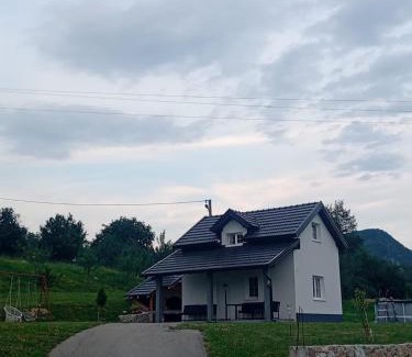 Herzegovina-Neretva Canton House | Kuća za odmor Jeličić