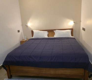 Thiruvananthapuram Apartment | Kubera Heritage Inn , Near Sreepadmanabhaswamy temple