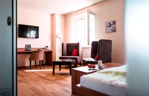 Loerrach Hotel | Kunsthotel "Drei König" am Marktplatz Stadt Lörrach