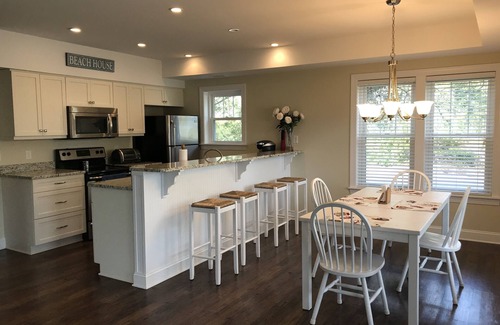 Kure Beach House | Kure Beach Comfort.2 Minute Walk To Beach!