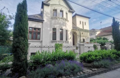 15th District Apartment | Kúria Apartman Budapest with free parking