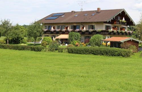 Bad Endorf House | Kurparkpension Stephan