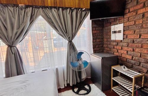 Standerton Apartment | KwaDines Guesthouse