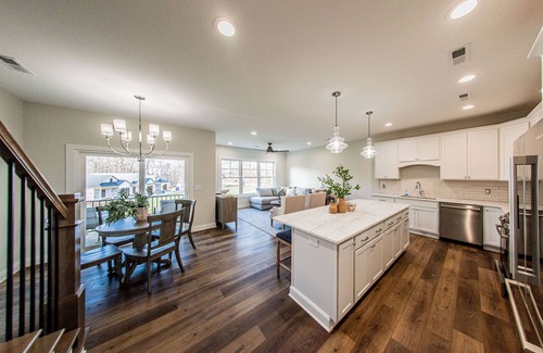Grand Rivers House | KY Lake townhome in upscale community, minutes from dining & activities.