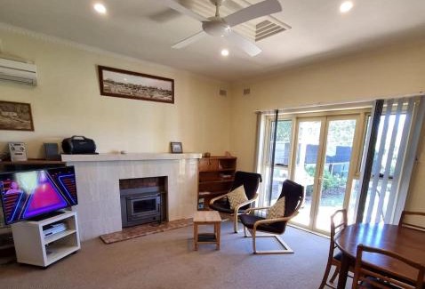 Largs North House | Kybunga by the Beach (part of Harriett's Cottage)