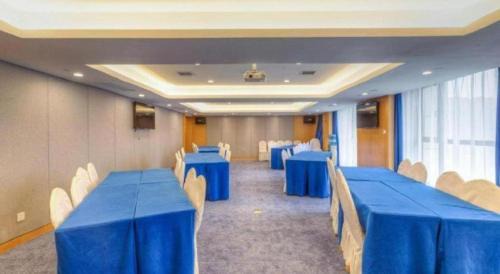 Weiyang House | Kyriad Marvelous Hotel·Xi'an North High-speed Railway Station