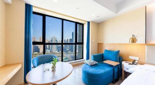 Weiyang House | Kyriad Marvelous Hotel·Xi'an North High-speed Railway Station