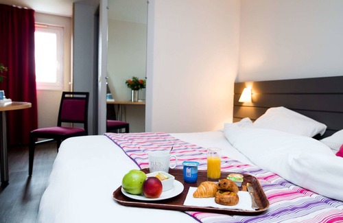 Orthez Hotel | Kyriad Orthez