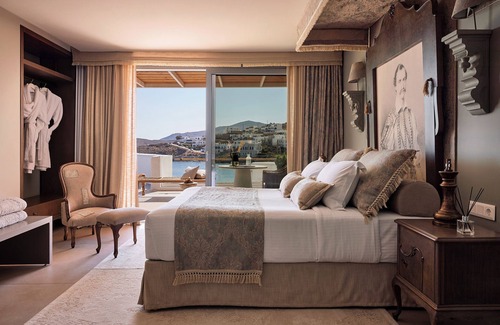 Loutra Hotel | Kythnos Bay Hotel