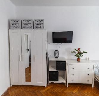 Pecs Apartment | LénApartman - Brooklyn