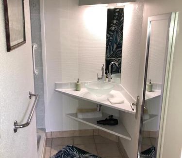 Pouilly-sous-Charlieu Apartment | L'étape, Appartement près voie verte, randonnées