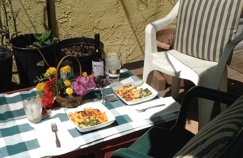 Sierra Madre Cottage | L.A. & Pasadena just minutes away!