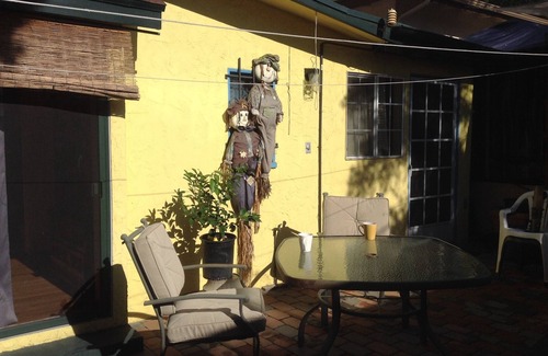 Sierra Madre Cottage | L.A. & Pasadena just minutes away!
