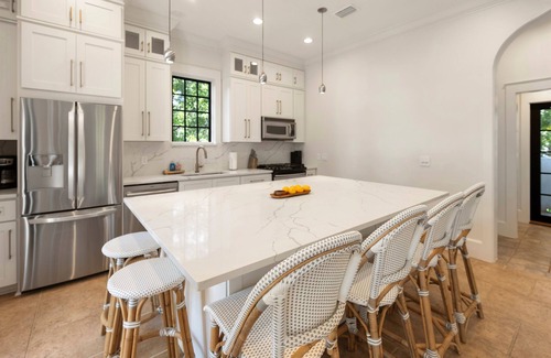 Sunnyside House | L' Abode Ami, Carillon Beach, The ultimate in Privacy! Must See! 3br Home